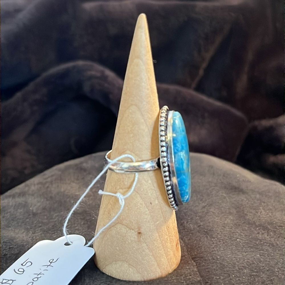 NWT ARTISAN CRAFTED NATURAL BLUE APATITE OVAL RING IN 925 STERLING SILVER SZ8.5 - Picture 5 of 12